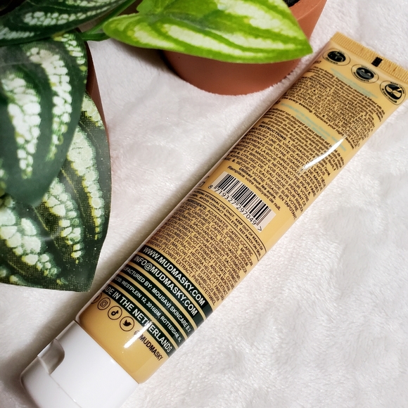 Mudmasky Mineral-Infused Double Cleansing Mask - Picture 4 of 5